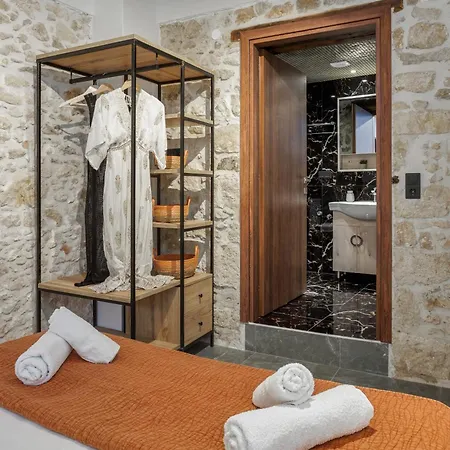 Anassa 14 Luxury One Bedroom Maisonette Heraklion (Crete) Exterior photo